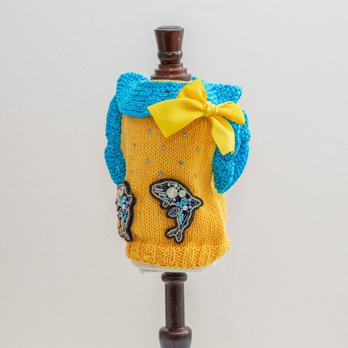 74-sweater yellow with dolphin