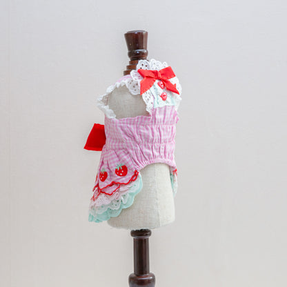 コットンレースいちごワンピース【Miss blue pet】