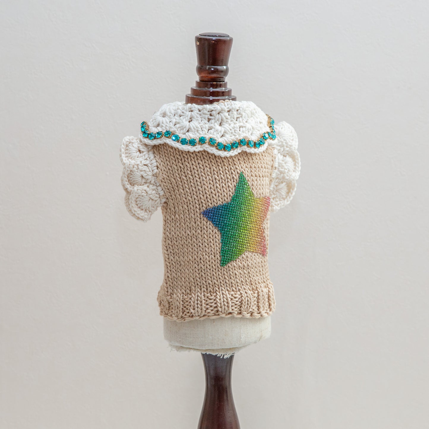 66-sweater with ivory big stars