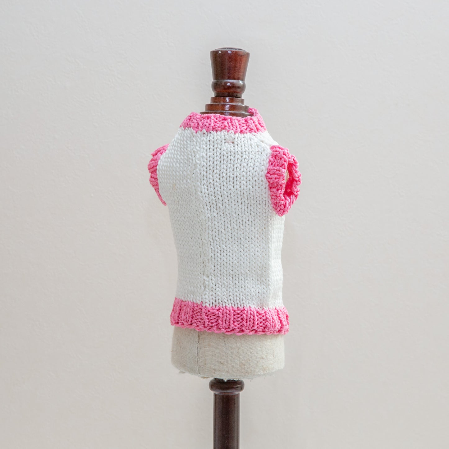 18-sweater Moschino style white