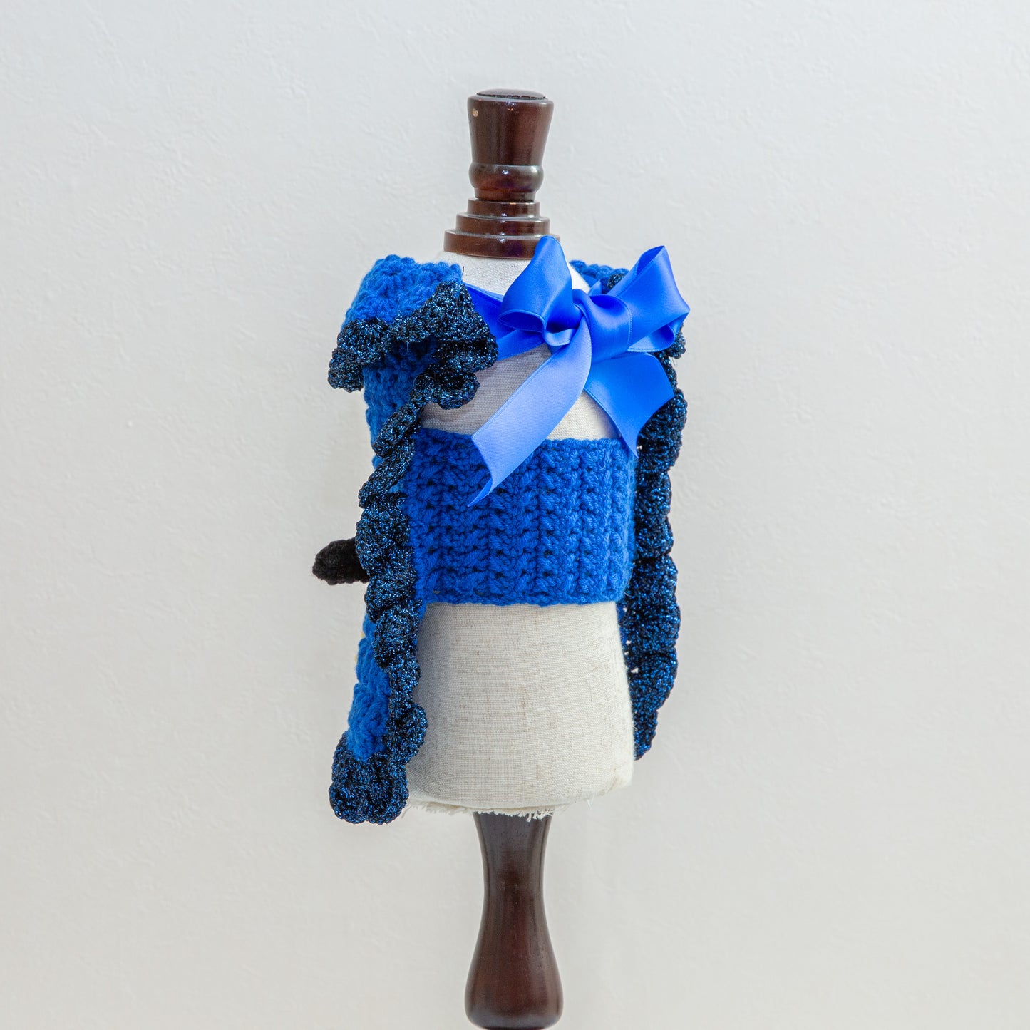 63-coat crochet blue penguin
