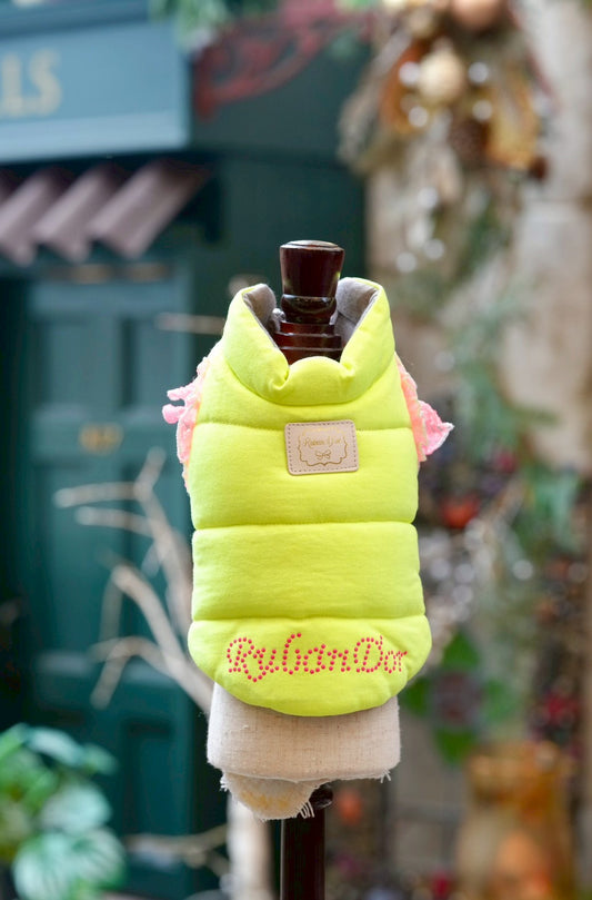 ネオンカラーふわふわパディングベスト