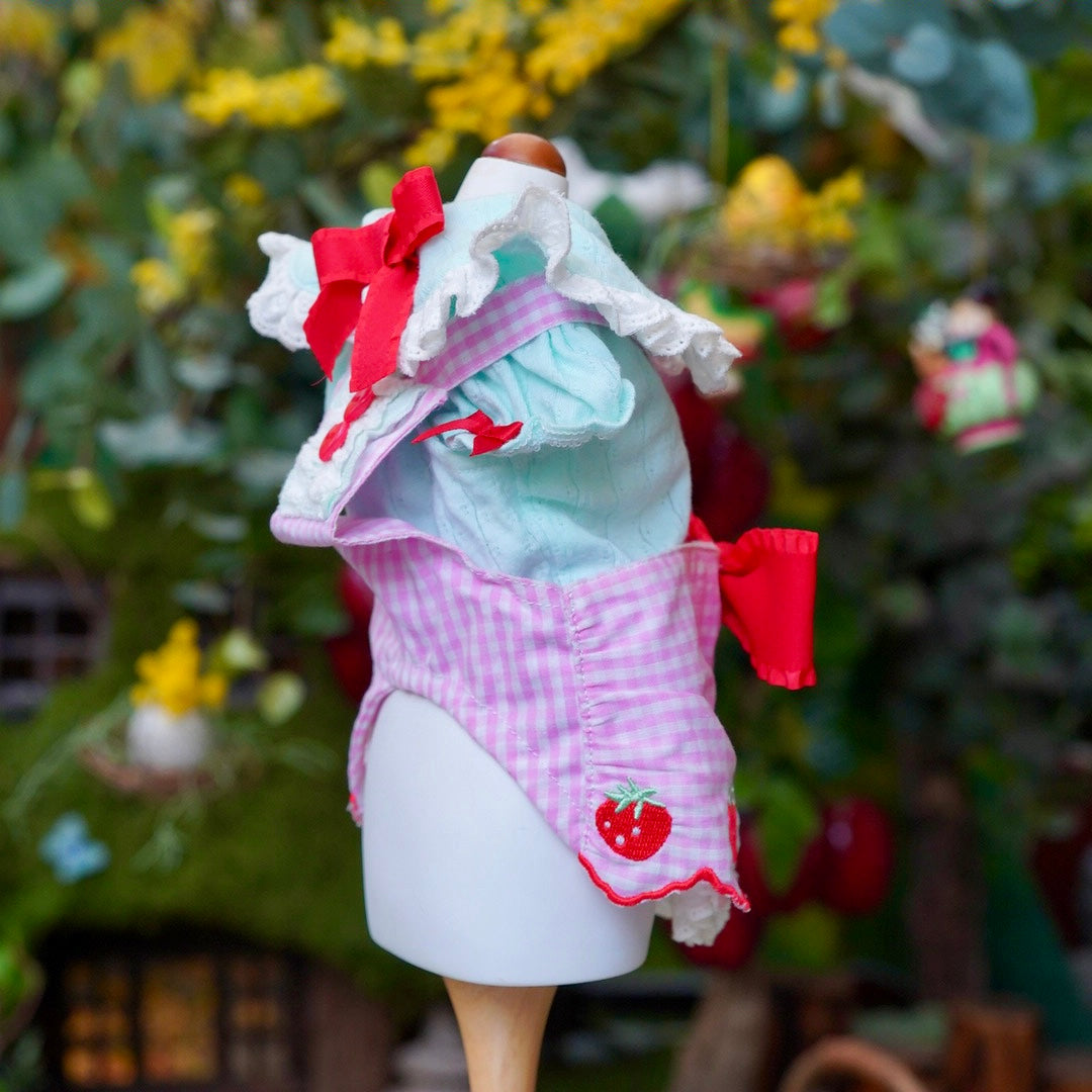 コットンレースいちごシャツ【Miss blue pet】